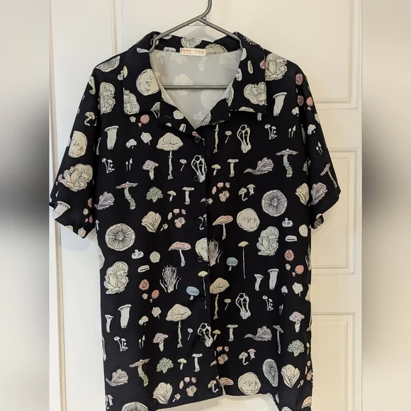 Shirt - Picture 3 of 6